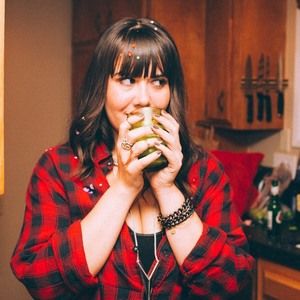 Meet your Posher, Hayley